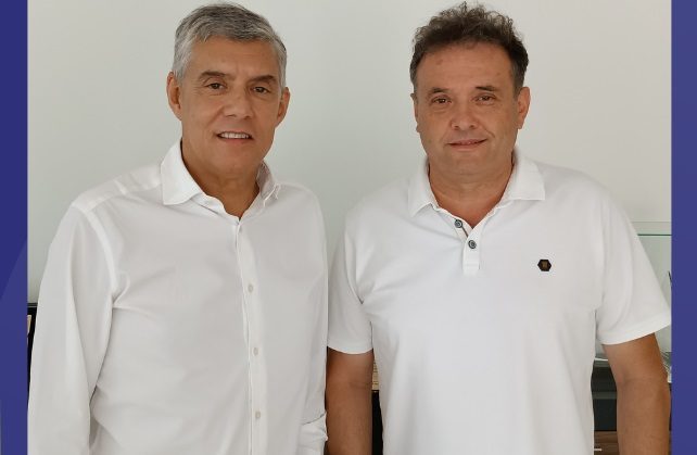 O ΗΛΕΚΤΡΟΛΟΓΟΣ – ΜΗΧΑΝΙΚΟΣ ΒΑΣΙΛΗΣ ΒΑΡΝΑΣ ΥΠΟΨΗΦΙΟΣ Π.Σ. ΣΤΗΝ Π.Ε. ΛΑΡΙΣΑΣ ΜΕ ΤΟΝ ΚΩΣΤΑ ΑΓΟΡΑΣΤΟ