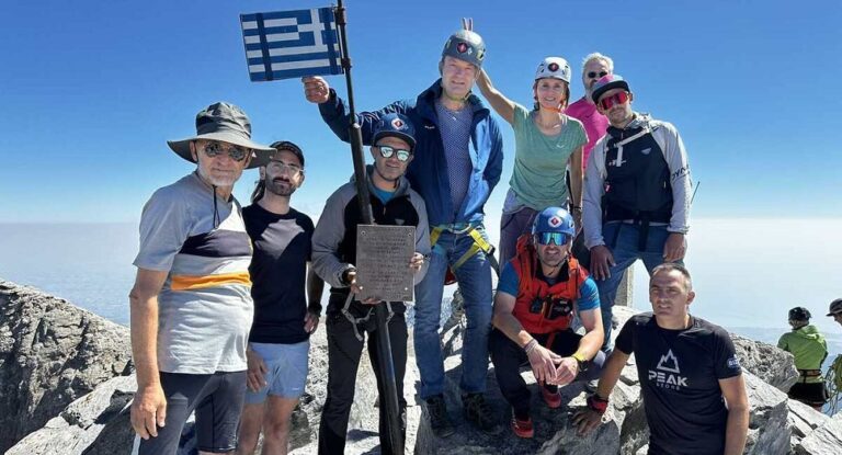ΤΙΜΗΤΙΚΗ ΕΚΔΗΛΩΣΗ ΓΙΑ ΤΑ 110 ΧΡΟΝΙΑ ΑΠΟ ΤΗΝ ΠΡΩΤΗ ΑΝΑΒΑΣΗ ΣΤΟΝ ΌΛΥΜΠΟ
