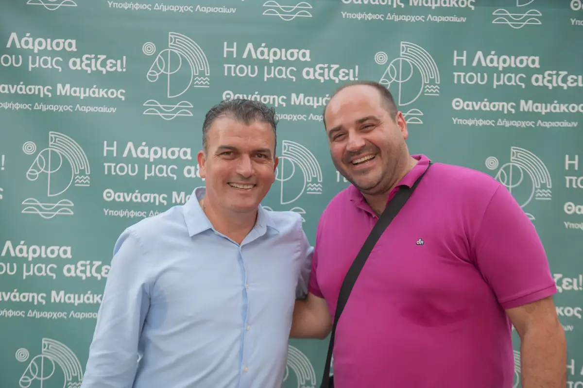 Ο ΔΗΜΗΤΡΗΣ ΠΑΝΔΡΕΜΜΕΝΟΣ ΤΩΝ ΑΝΟΙΚΤΩΝ ΟΡΙΖΟΝΤΩΝ ΣΤΟ ΠΛΕΥΡΟ ΤΟΥ ΘΑΝΑΣΗ ΜΑΜΑΚΟΥ