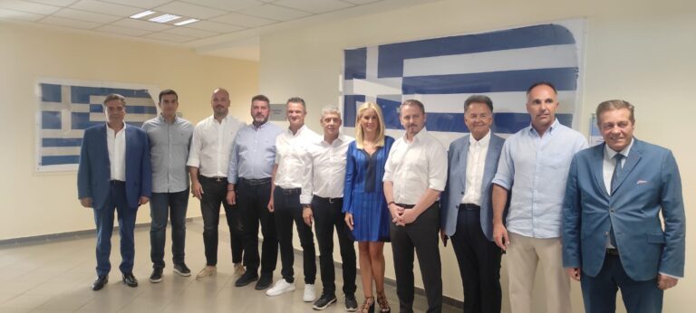 ΟΙ 10 Π.Σ. Π.Ε. ΛΑΡΙΣΑΣ ΠΟΥ ΚΑΤΕΡΧΟΝΤΑΙ ΕΚ ΝΕΟΥ ΥΠΟΨΗΦΙΟΙ ΜΕ ΤΟΝ ΚΩΣΤΑ ΑΓΟΡΑΣΤΟ ΚΑΙ ΤΗΝ «ΣΥΜΜΑΧΙΑ ΥΠΕΡ ΤΩΝ ΠΟΛΙΤΩΝ»