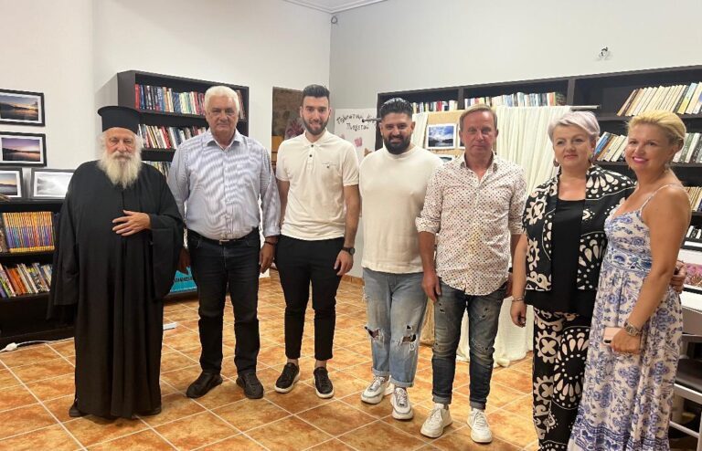 ΣΤΗΝ ΕΚΘΕΣΗ ΦΩΤΟΓΡΑΦΙΑΣ ΜΕ ΘΕΜΑ «ΦΥΣΗ ΚΑΙ ΤΟΠΙΑ ΤΗΣ ΠΕΡΙΟΧΗΣ ΜΑΣ» Ο ΚΩΣΤΑΣ ΚΟΛΛΑΤΟΣ