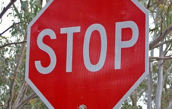 STOP