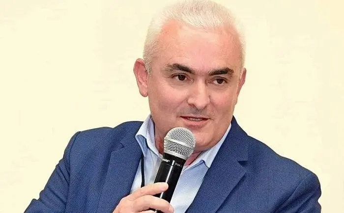 Ο ΣΥΡΙΖΑ, ΤΑ ΑΡΙΣΤΕΡΟΜΕΤΡΑ, ΟΙ ΜΟΥΣΑΦΙΡΗΔΕΣ ΚΑΙ Ο “ΤΥΦΩΝΑΣ” ΚΑΣΣΕΛΑΚΗΣ!