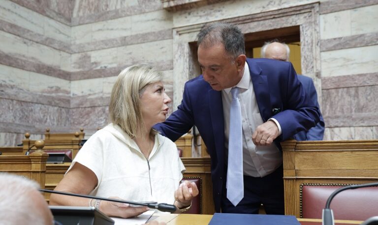 ΧΡ. ΚΕΛΛΑΣ: ΔΥΝΑΤΟΤΗΤΑ ΚΑΤ’ ΕΞΑΙΡΕΣΗ ΜΕΤΕΓΓΡΑΦΗΣ ΓΙΑ ΤΟΥΣ ΘΕΣΣΑΛΟΥΣ ΦΟΙΤΗΤΕΣ
