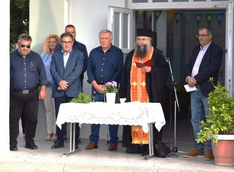 Θ. ΝΑΣΙΑΚΟΠΟΥΛΟΣ: ΑΣ ΕΙΝΑΙ Η ΝΕΑ ΣΧΟΛΙΚΗ ΧΡΟΝΙΑ ΕΝΑ ΣΥΝΑΡΠΑΣΤΙΚΟ ΤΑΞΙΔΙ ΓΝΩΣΗΣ
