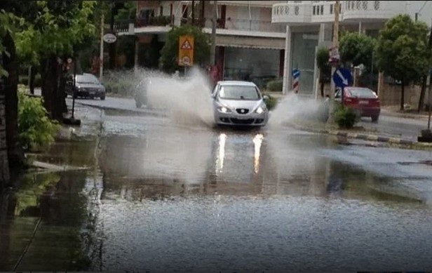 ΔΗΜΟΣ ΛΑΡΙΣΑΙΩΝ: ΑΝΤΙΜΕΤΩΠΙΣΤΗΚΑΝ ΤΑ ΠΡΟΒΛΗΜΑΤΑ ΠΟΥ ΠΡΟΚΛΗΘΗΚΑΝ ΑΠΟ ΤΗΝ ΚΑΚΟΚΑΙΡΙΑ