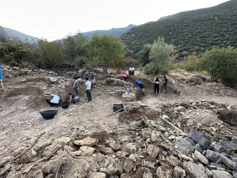 ΑΝΑΣΚΑΦΙΚΗ ΕΡΕΥΝΑ ΣΤΗ ΜΑΡΜΑΡΙΝΗ ΑΓΙΑΣ