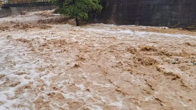 ΠΛΗΜΜΥΡΕΣ