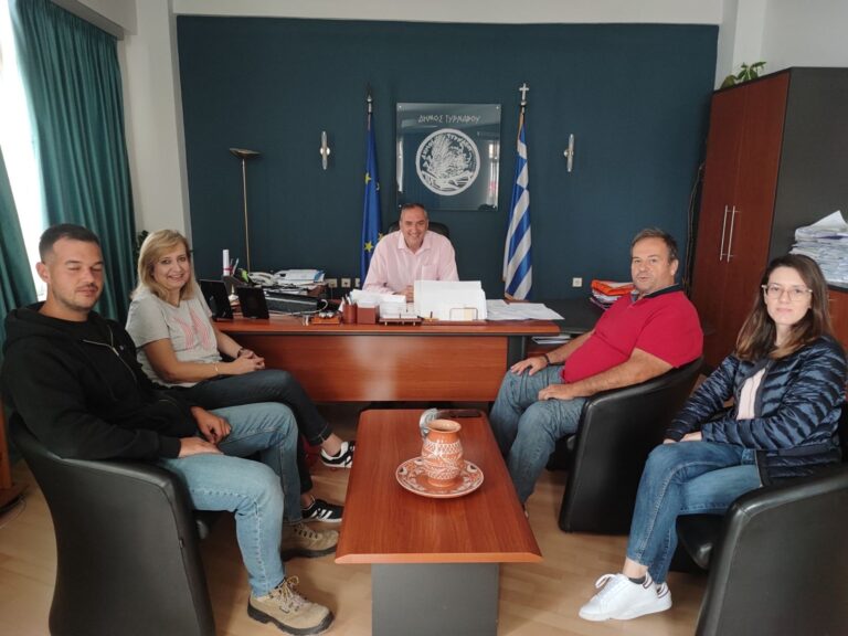 ΞΕΚΙΝΟΥΝ ΑΥΤΟΨΙΕΣ ΣΤΑ ΠΛΗΜΜΥΡΙΣΜΕΝΑ ΠΟΙΜΝΙΟΣΤΑΣΙΑ ΤΟΥ ΔΗΜΟΥ ΤΥΡΝΑΒΟΥ