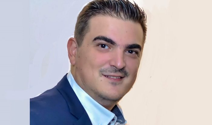 ΘΛΙΨΗ ΣΤΗ ΛΑΡΙΣΑ ΓΙΑ ΤΟ ΘΑΝΑΤΟ ΤΟΥ 43ΧΡΟΝΟΥ π. ΠΡΟΕΔΡΟΥ ΤΗΣ ΟΝΝΕΣ ΑΝΤΩΝΗ ΜΑΓΓΛΑΡΗ