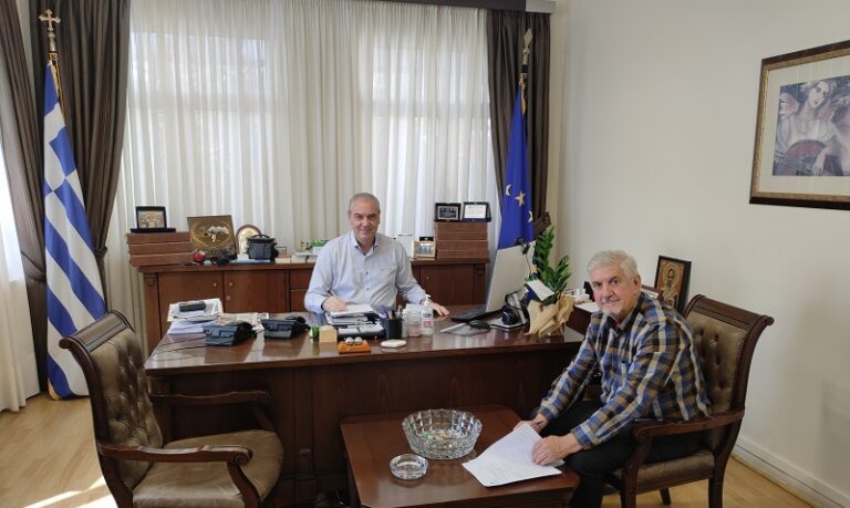 ΑΝΑΒΑΘΜΙΖΟΝΤΑΙ ΓΥΜΝΑΣΤΗΡΙΑ ΣΧΟΛΕΙΩΝ ΤΟΥ ΔΗΜΟΥ ΕΛΑΣΣΟΝΑΣ
