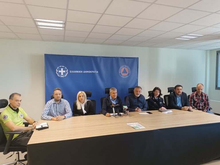 ΌΛΟΙ ΜΑΖΙ ΤΡΕΧΟΥΜΕ ΓΙΑ ΤΑ ΠΑΙΔΙΑ ΜΕ ΧΡΟΝΙΑ ΝΟΣΗΜΑΤΑ ΤΗΝ ΚΥΡΙΑΚΗ ΣΤΟ ΑΡΧΑΙΟ ΘΕΑΤΡΟ ΛΑΡΙΣΑΣ