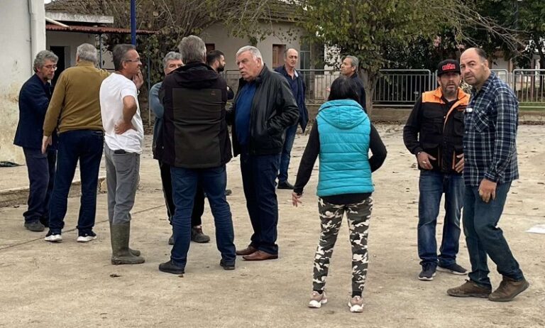 ΣΤΟ  ΣΩΤΗΡΙΟ ΚΑΙ ΤΟ ΔΙΛΟΦΟ Ο ΘΑΝΑΣΗΣ ΝΑΣΙΑΚΟΠΟΥΛΟΣ