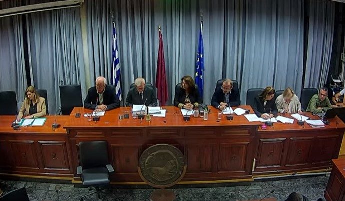 ΤΟ Δ.Σ. ΤΟΥ ΔΗΜΟΥ ΛΑΡΙΣΑΙΩΝ ΖΗΤΑ ΟΜΟΦΩΝΑ ΝΑ ΠΑΡΑΜΕΙΝΟΥΝ Ν.Π.Δ.Δ. ΤΟ ΩΔΕΙΟ, Η ΠΙΝΑΚΟΘΗΚΗ, ΤΟ ΛΑΟΓΡΑΦΙΚΟ