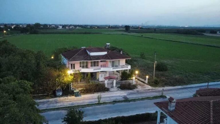 ΕΝΟΙΚΙΑΖΕΤΑΙ ΔΙΑΜΕΡΙΣΜΑ ΣΤΟΝ ΑΜΠΕΛΩΝΑ