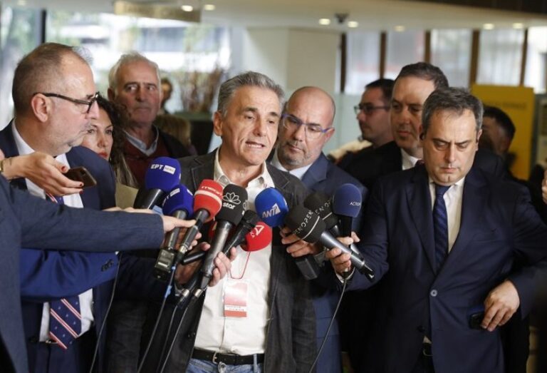 Η ΟΜΑΔΑ ΜΟΥ, ΣΟΥ, ΤΟΥ