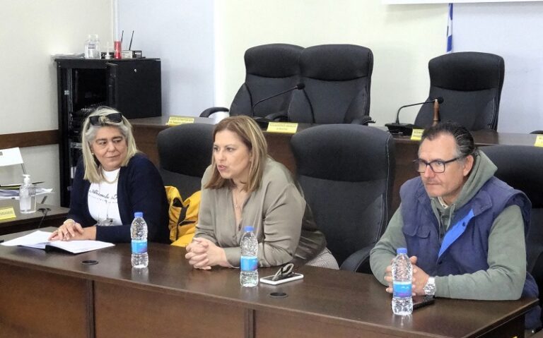 ΣΤΟΝ ΔΗΜΟ ΚΙΛΕΛΕΡ Η ΕΙΔΙΚΗ ΓΡΑΜΜΑΤΕΑΣ ΓΙΑ ΤΗΝ ΠΡΟΣΤΑΣΙΑ ΤΩΝ ΖΩΩΝ ΣΥΝΤΡΟΦΙΑΣ