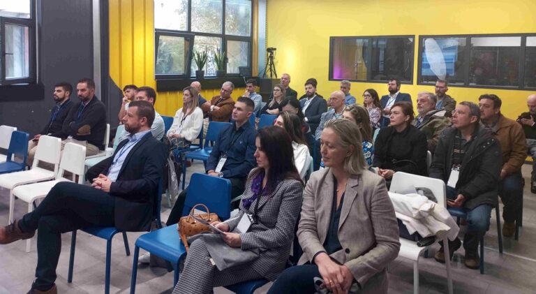 ΠΑΡΟΥΣΙΑΣΤΗΚΑΝ ΤΑ ΑΠΟΤΕΛΕΣΜΑΤΑΤΟΥ ΕΡΓΟΥ «ΓΡΑΦΕΙΟ ΜΕΤΑΦΟΡΑΣ ΤΕΧΝΟΛΟΓΙΑΣ ΤΟΥ ΕΛΚΕ ΤΟΥ ΠΑΝΕΠΙΣΤΗΜΙΟΥ ΘΕΣΣΑΛΙΑΣ»