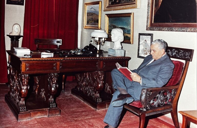 ΕΠΤΑ ΡΟΛΟΙ ΓΙΑ ΕΝΑ ΠΡΟΣΩΠΟ: ΕΚΔΗΛΩΣΗ – ΑΦΙΕΡΩΜΑ ΣΤΟΝ ΠΟΛΥΔΙΑΣΤΑΤΟ Γ.Ι.ΚΑΤΣΙΓΡΑ