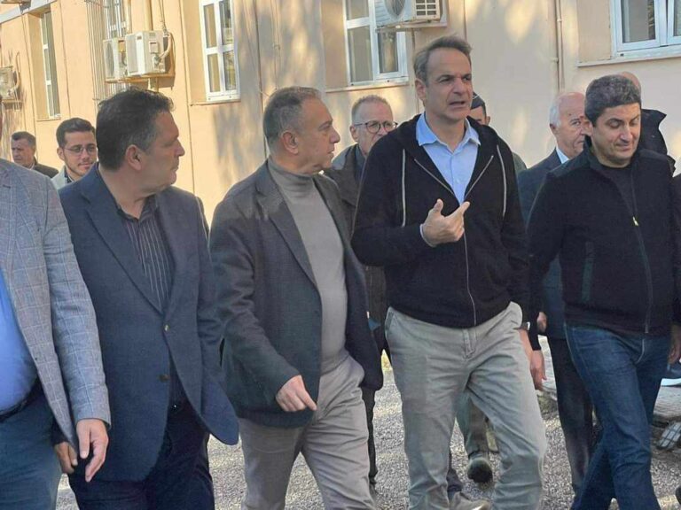 Η ΑΝΑΣΥΓΚΡΟΤΗΣΗ ΤΗΣ ΘΕΣΣΑΛΙΑΣ, ΑΠΟΛΥΤΗ ΠΡΟΤΕΡΑΙΟΤΗΤΑ ΤΗΣ ΚΥΒΕΡΝΗΣΗΣ