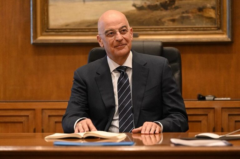 ΣΤΗ ΛΑΡΙΣΑ ΓΙΑ ΤΗΝ ΚΟΠΗ ΤΗΣ ΠΙΤΑΣ ΤΗΣ ΔΕΕΠ ΤΗΣ ΝΔ Ο ΝΙΚΟΣ ΔΕΝΔΙΑΣ