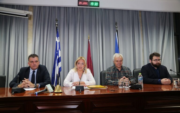 ΕΞΕΛΕΞΕ ΠΡΟΕΔΡΕΙΟ ΚΑΙ ΔΗΜΟΤΙΚΗ ΕΠΙΤΡΟΠΗ ΤΟ ΔΗΜΟΤΙΚΟ ΣΥΜΒΟΥΛΙΟ ΔΗΜΟΥ ΛΑΡΙΣΑΙΩΝ