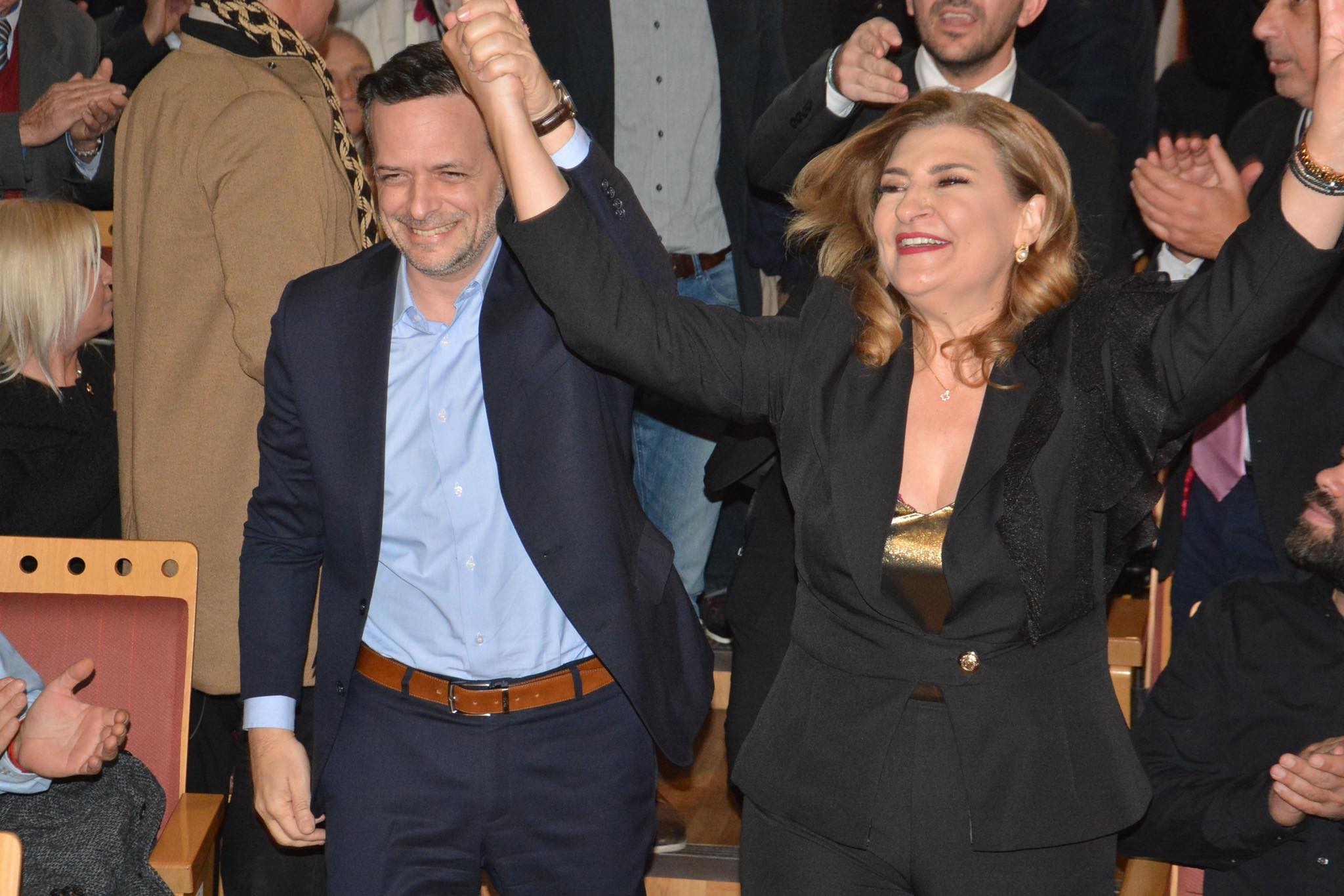 ΤΟ ΑΔΙΑΧΩΡΗΤΟ ΣΤΗΝ ΕΚΔΗΛΩΣΗ ΤΗΣ ΕΥ. ΛΙΑΚΟΥΛΗ ΜΕ ΤΟ ΔΗΜΑΡΧΟ ΑΘΗΝΑΙΩΝ Χ. ΔΟΥΚΑ