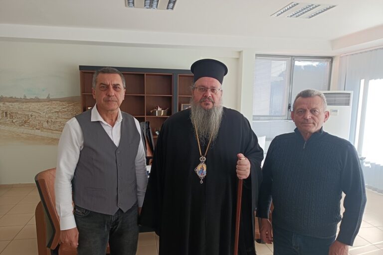 ΜΕ ΤΟΝ ΜΗΤΡΟΠΟΛΙΤΗ ΛΑΡΙΣΗΣ ΚΑΙ ΤΥΡΝΑΒΟΥ ΣΥΝΑΝΤΗΘΗΚΕ Ο ΠΕΡΙΦΕΡΕΙΑΡΧΗΣ