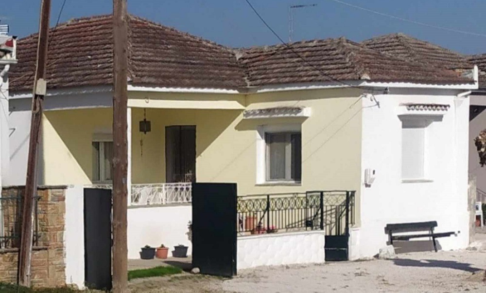 ΠΩΛΕΙΤΑΙ ΜΟΝΟΚΑΤΟΙΚΙΑ ΣΤΟΝ ΑΜΠΕΛΩΝΑ