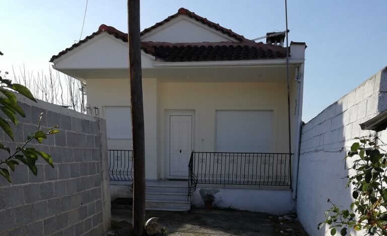 ΕΝΟΙΚΙΑΖΕΤΑΙ ΜΟΝΟΚΑΤΟΙΚΙΑ ΣΤΟΝ ΑΜΠΕΛΩΝΑ