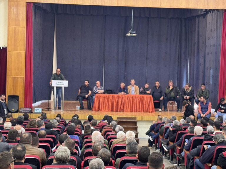 ΣΤΟΝ ΠΡΩΘΥΠΟΥΡΓΟ ΤΑ ΑΙΤΗΜΑΤΑ ΤΗΣ ΠΑΝΕΛΛΑΔΙΚΗΣ ΣΥΣΚΕΨΗΣ ΤΩΝ ΑΓΡΟΤΩΝ ΣΤΗ ΝΙΚΑΙΑ