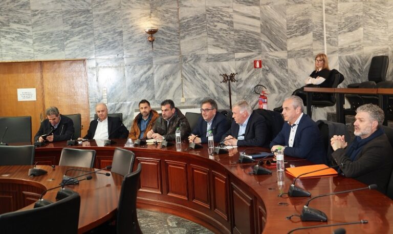 ΦΟΔΣΑ ΛΑΡΙΣΑΣ: ΠΡΟΕΔΡΟΣ Ο Θ. ΜΑΜΑΚΟΣ, ΑΝΤΙΠΡΟΕΔΡΟΣ Ο Γ. ΜΑΝΩΛΗΣ
