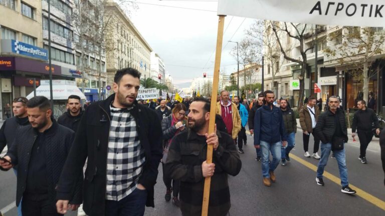 ΦΩΤΟΡΕΠΟΡΤΑΖ ΑΠΟ ΤΗ ΔΥΝΑΜΙΚΗ ΠΑΡΟΥΣΙΑ ΤΩΝ ΑΓΡΟΤΩΝ ΤΟΥ ΔΗΜΟΥ ΤΥΡΝΑΒΟΥ ΣΤΟ ΣΥΛΛΑΛΗΤΗΡΙΟ ΤΗΣ ΑΘΗΝΑΣ