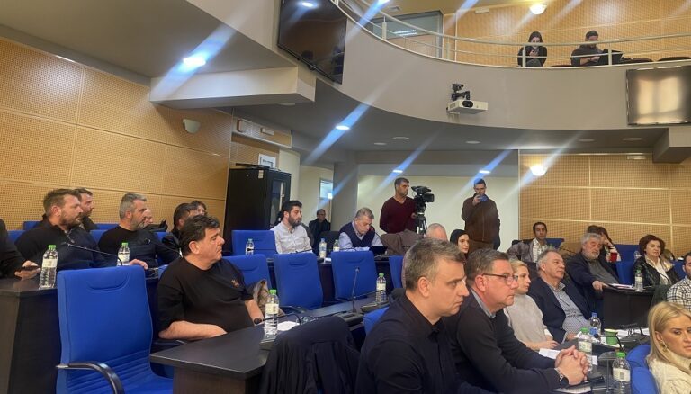 ΨΗΦΙΣΜΑ ΥΠΕΡ ΤΩΝ ΑΓΡΟΤΩΝ ΑΠΟ ΤΟ ΠΕΡΙΦΕΡΕΙΑΚΟ ΣΥΜΒΟΥΛΙΟ