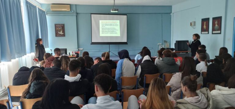 ΟΜΙΛΙΑ ΓΙΑ ΤΗΝ ΑΙΜΟΔΟΣΙΑ ΣΤΟ 13ο ΓΕΛ ΛΑΡΙΣΑΣ