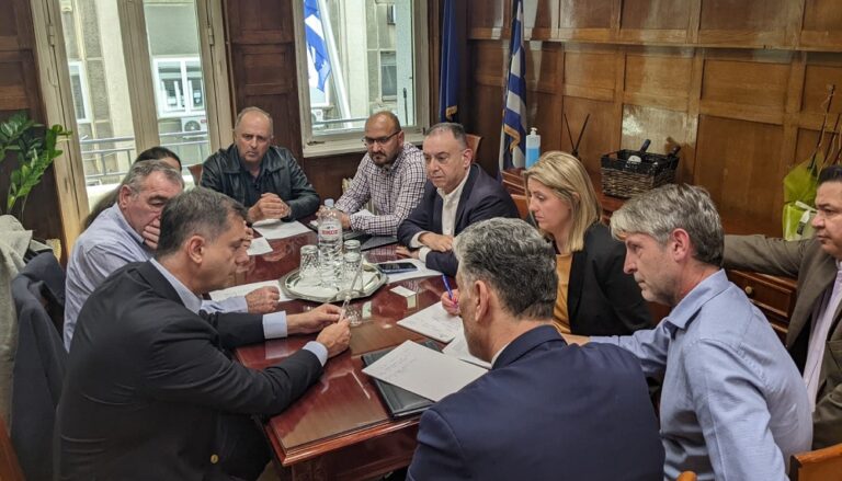 ΣΥΝΑΝΤΗΣΗ ΚΕΛΛΑ – ΘΕΟΧΑΡΗ ΓΙΑ ΤΑ ΠΡΟΒΛΗΜΑΤΑ ΤΩΝ ΠΑΡΑΔΟΣΙΑΚΩΝ ΔΙΗΜΕΡΩΝ ΑΠΟΣΤΑΓΜΑΤΟΠΟΙΩΝ