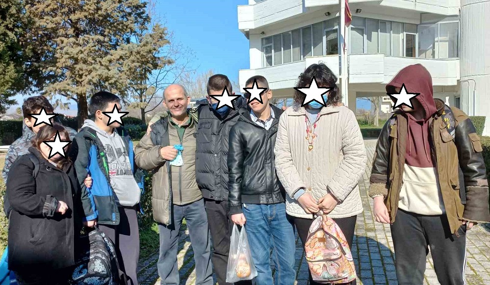 ΕΠΙΣΚΕΨΗ ΜΑΘΗΤΩΝ ΤΟΥ Ε.Ε.Ε.ΕΚ. ΛΑΡΙΣΑΣ ΣΤΟ ΑΣΤΕΡΟΣΚΟΠΕΙΟ ΚΑΙ ΣΤΟ ΚΕΝΤΡΟ ΚΟΙΝΩΝΙΚΗΣ ΠΡΟΝΟΙΑΣ ΘΕΣΣΑΛΙΑΣ