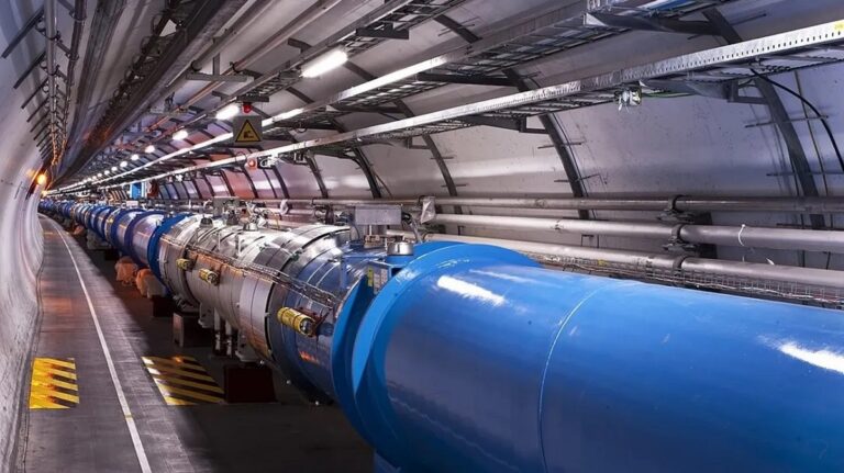 ΔΙΑΔΙΚΤΥΑΚΑ ΣΤΟ CERN ΜΑΘΗΤΕΣ ΤΟΥ ΓΕΛ ΓΙΑΝΝΟΥΛΗΣ