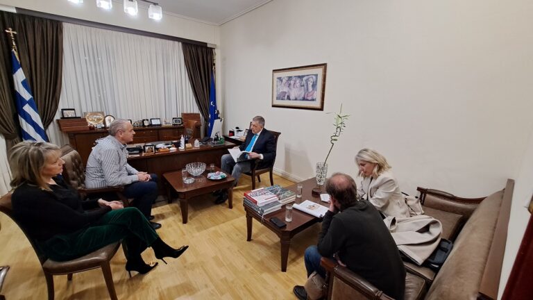 ΕΠΙΣΚΕΨΗ ΤΟΥ ΥΦΥΠΟΥΡΓΟΥ ΥΠΟΔΟΜΩΝ Ν. ΤΑΧΙΑΟΥ ΣΤΟ ΔΗΜΑΡΧΟ ΕΛΑΣΣΟΝΑΣ