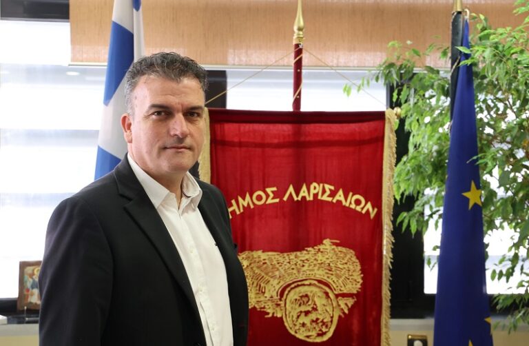 Ο δήμαρχος Λαρισαίων Θ. Μαμάκος για τις πυρκαγιές στην Αττική