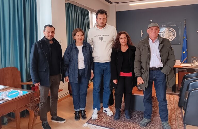 ΜΕ ΤΟΥΣ ΔΗΜΑΡΧΟΥΣ ΤΥΡΝΑΒΟΥ ΚΑΙ ΕΛΑΣΣΟΝΑΣ ΣΥΝΑΝΤΗΘΗΚΕ ΚΛΙΜΑΚΙΟ ΤΗΣ ΝΕΑΣ ΑΡΙΣΤΕΡΑΣ ΛΑΡΙΣΑΣ