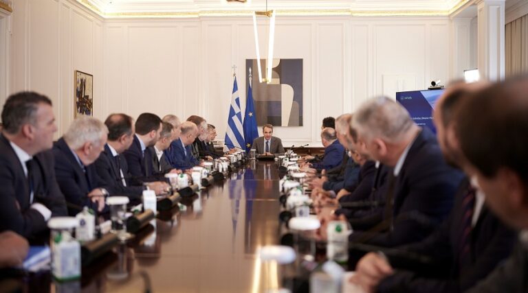 Η ΔΗΛΩΣΗ ΤΟΥ Θ. ΜΑΜΑΚΟΥ ΜΕ ΤΟ ΠΕΡΑΣ ΤΗΣ ΣΥΣΚΕΨΗΣ ΜΕ ΤΟΝ ΠΡΩΘΥΠΟΥΡΓΟ