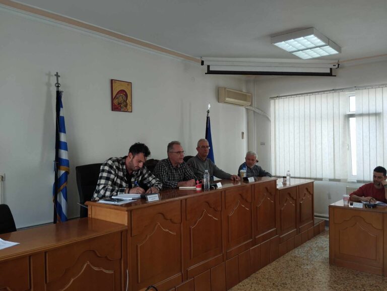 ΚΡΙΣΙΜΗ ΣΥΣΚΕΨΗ ΣΤΟ ΔΗΜΑΡΧΕΙΟ ΤΥΡΝΑΒΟΥ ΓΙΑ ΤΙΣ ΑΠΟΖΗΜΙΩΣΕΙΣ ΤΟΥ ΕΛΓΑ