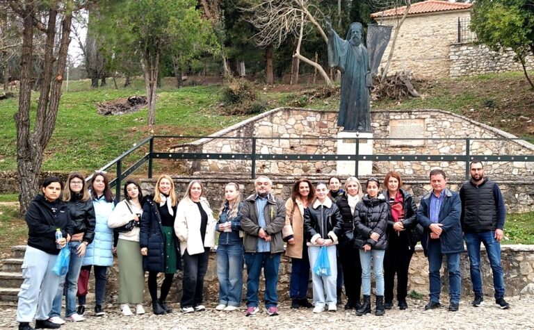 ΕΚΠΑΙΔΕΥΤΙΚΗ ΕΚΔΡΟΜΗ ΤΟΥ ΕΠΑΛ ΤΥΡΝΑΒΟΥ ΣΤΗΝ ΠΑΤΡΑ