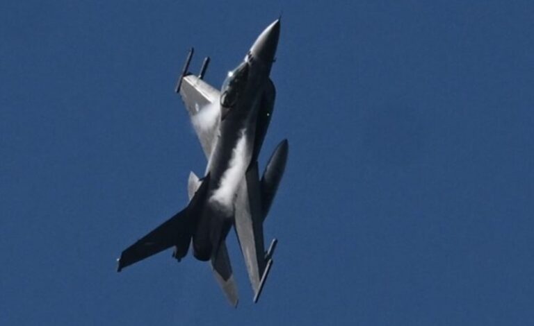 ΑΜΠΕΛΩΝΙΤΗΣ Ο ΔΙΑΣΩΘΕΙΣ ΠΙΛΟΤΟΣ ΤΟΥ F-16 ΠΟΥ ΚΑΤΕΠΕΣΕ ΣΗΜΕΡΑ