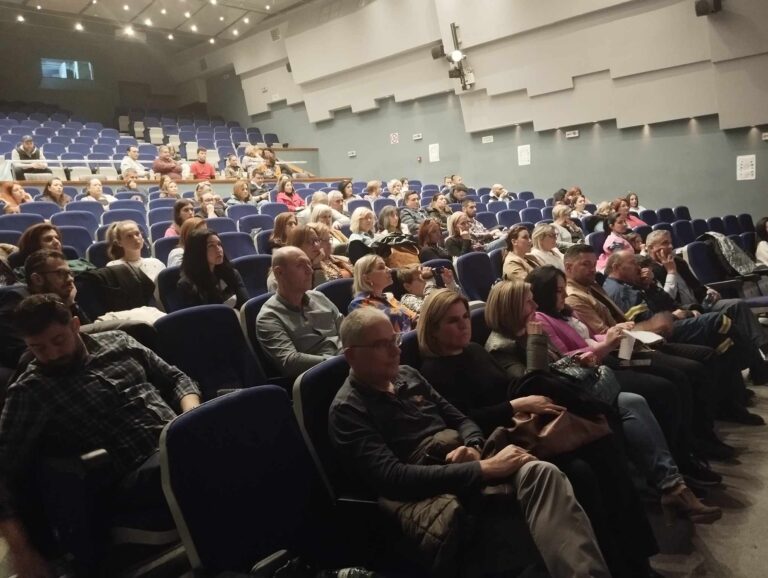 ΣΕΜΙΝΑΡΙΟ ΣΤΟΝ ΤΥΡΝΑΒΟ ΓΙΑ ΠΡΩΤΕΣ ΒΟΗΘΕΙΕΣ ΚΑΙ ΑΝΤΙΜΕΤΩΠΙΣΗ ΕΠΕΙΓΟΥΣΩΝ ΚΑΤΑΣΤΑΣΕΩΝ