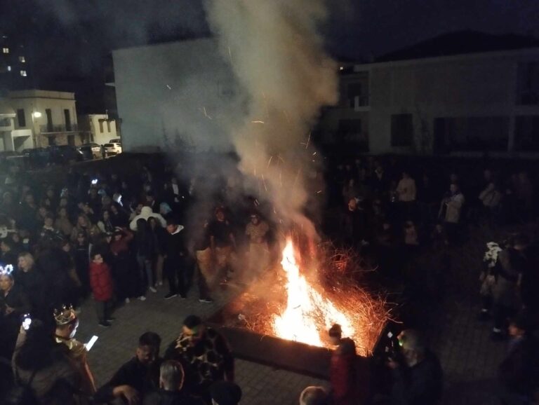 ΦΩΤΟΡΕΠΟΡΤΑΖ ΑΠΟ ΤΟ ΠΑΡΤΙ ΤΩΝ ΖΟΥΛΟΥ ΣΤΟΝ ΤΥΡΝΑΒΟ