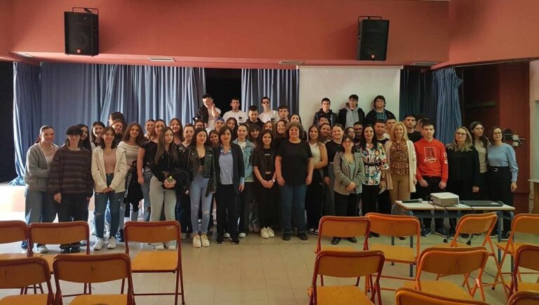 MAΘΗΜΑΤΙΚΑ ΚΑΙ ΦΙΛΟΣΟΦΙΑ ΣΤΙΣ ΛΥΚΕΙΑΚΕΣ ΤΑΞΕΙΣ ΤΟΥ ΑΡΜΕΝΙΟΥ
