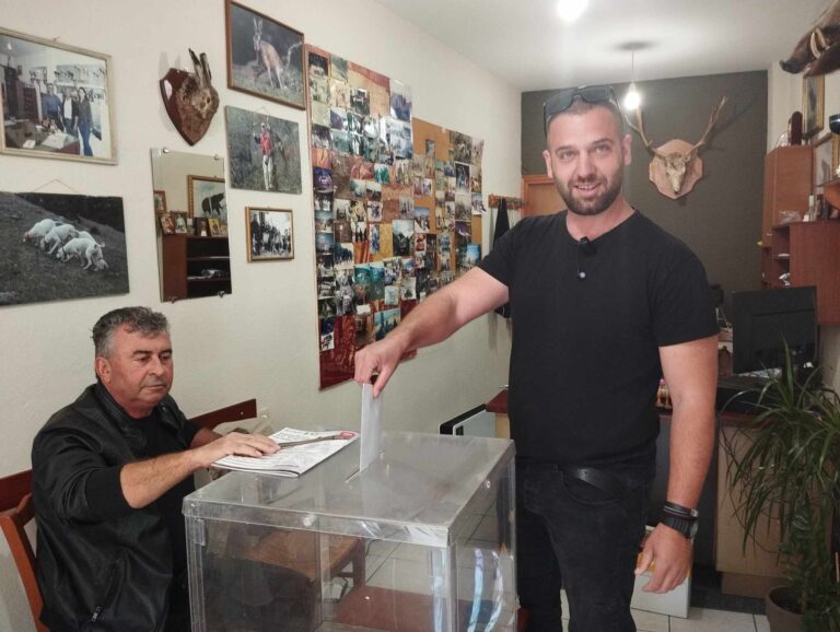 ΕΚΛΕΓΟΥΝ ΝΕΑ ΔΙΟΙΚΗΣΗ ΣΗΜΕΡΑ ΟΙ ΚΥΝΗΓΟΙ ΤΟΥ ΔΗΜΟΥ ΤΥΡΝΑΒΟΥ
