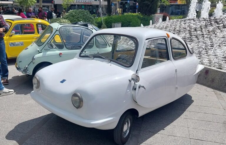 ΕΝΘΟΥΣΙΑΣΕ Η 1η ΠΑΝΘΕΣΣΑΛΙΚΗ ΣΥΝΑΝΤΗΣΗ ΙΣΤΟΡΙΚΩΝ ΟΧΗΜΑΤΩΝ ΛΑΡΙΣΑΣ